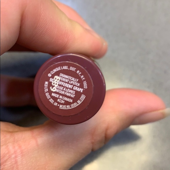 Clinique eyeshadow duo and Lipstick - Picture 4 of 5